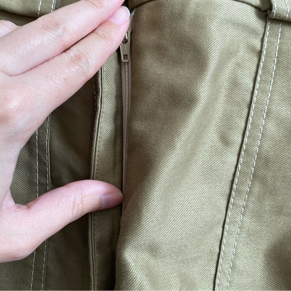 SANDRO Pleated High Rise Cotton-Faille Shorts Khaki $235 msrp - Picture 9 of 12